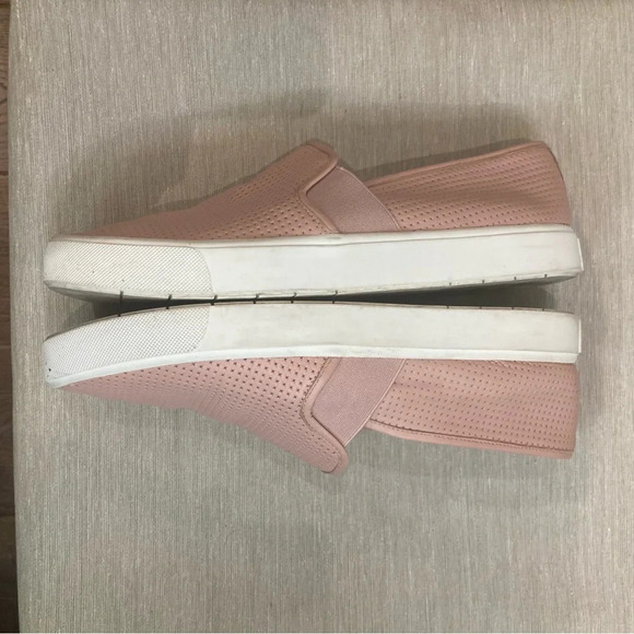 VINCE Sz 8 Blair Sneakers Perforated leather Slip-on Design Rubber Sole Loafers - Picture 6 of 10